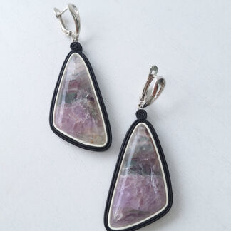 Серьги из флюорита и кожи <br>10-3-452