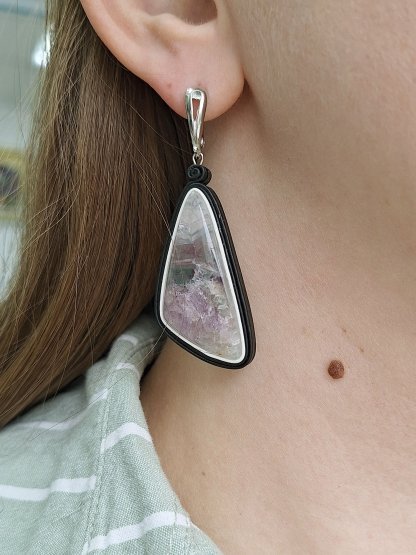 Серьги из флюорита и кожи <br>10-3-452 — изображение 2
